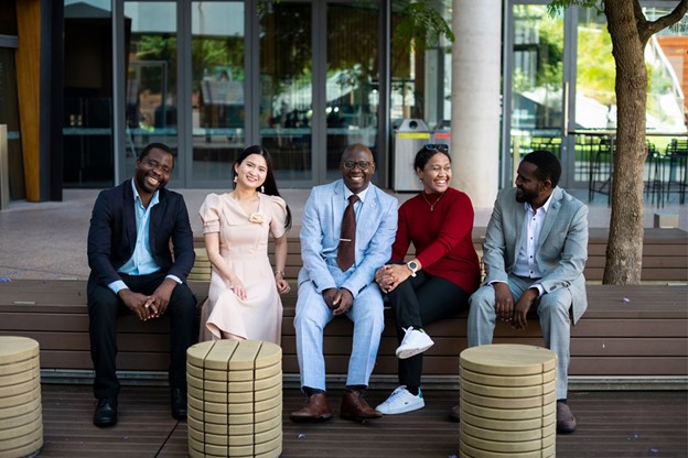linh20with20her20fellow20unisa20australian20awards20recipients20at20the20city20west20campus Linh (second from left) with her fellow UniSA Australian Awards recipients at the City West Campus.